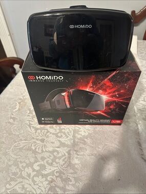 Homido Black VR Headset for Smartphones - Immersive Virtual Reality